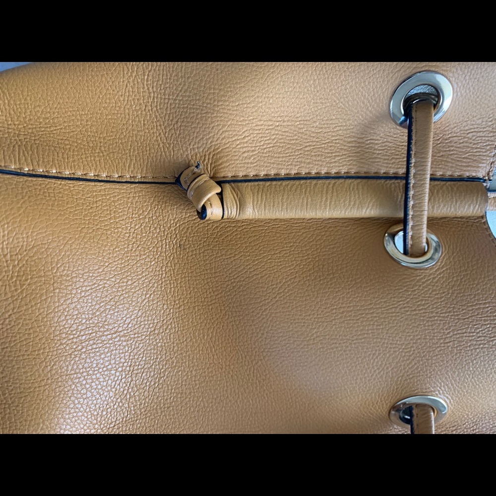 Orange Zara purse with drawstring closure - Picture 4 of 4